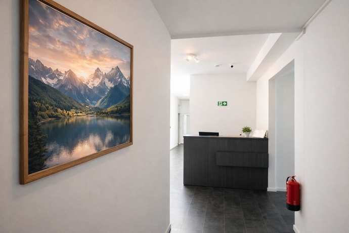 Imagen de los interiores del Hotel Hamburg Nord. Foto 11