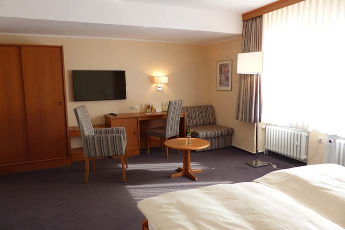 Imagen de la habitación del Hotel Hansa. Foto 13