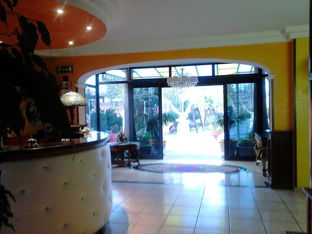 Imagen de los interiores del Hotel Happy Days. Foto 15