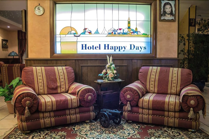Imagen de los interiores del Hotel Happy Days. Foto 17