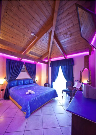 Imagen de la habitación del Hotel Happy Days. Foto 9