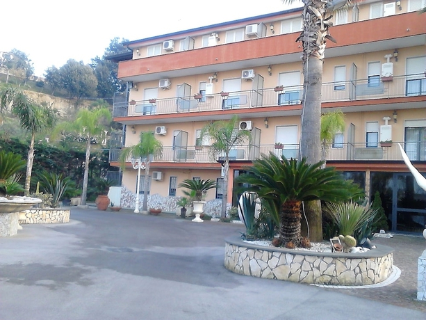 Imagen de la habitación del Hotel Happy Days. Foto 12