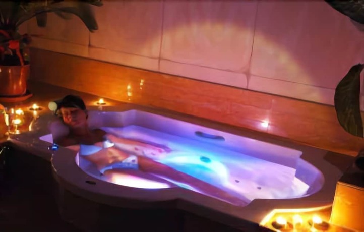Imagen de la piscina del Hotel Harmonie. Foto 19