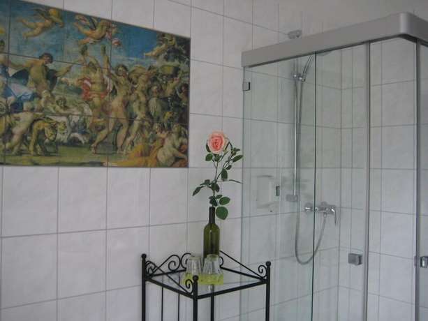 Imagen de la habitación del Hotel Haslbach FGZ. Foto 9