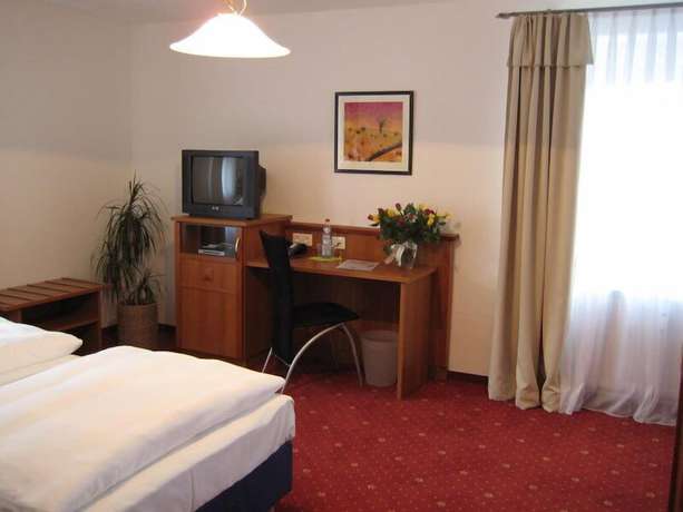 Imagen de la habitación del Hotel Haslbach FGZ. Foto 16