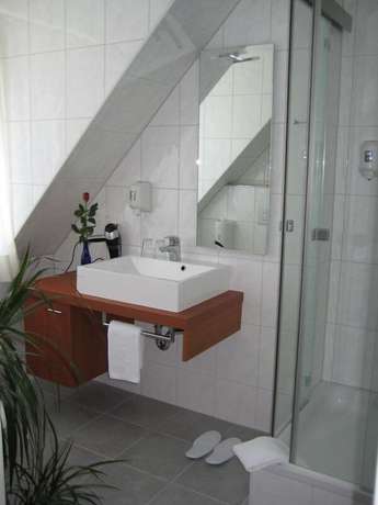 Imagen de la habitación del Hotel Haslbach FGZ, Thanhof. Foto 17