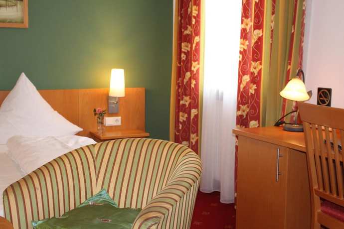 Imagen de la habitación del Hotel Häußler. Foto 4