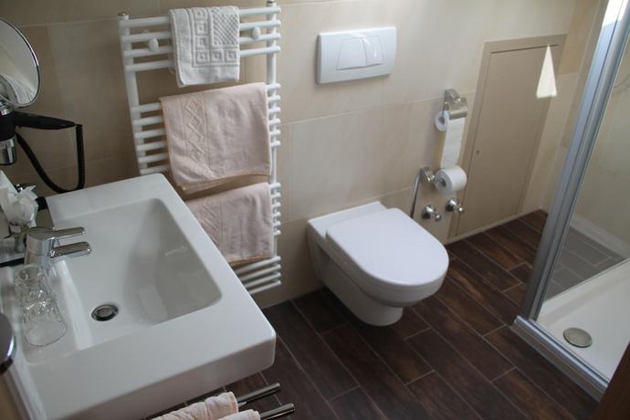 Imagen de la habitación del Hotel Häußler. Foto 8