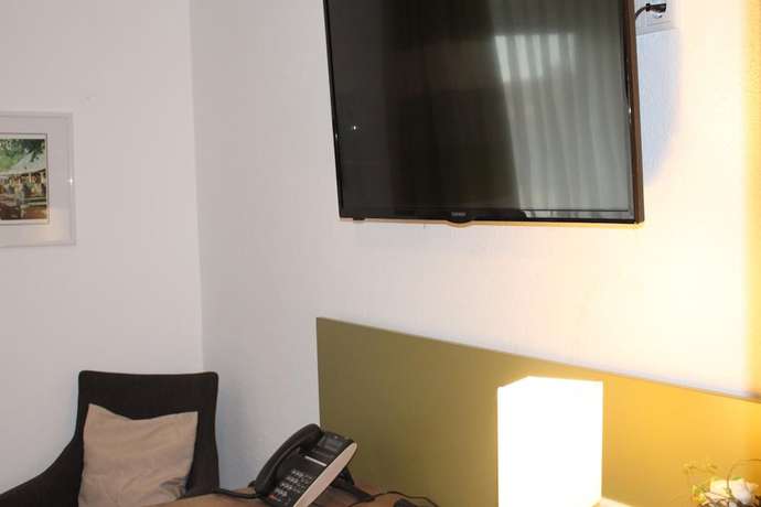 Imagen de la habitación del Hotel Häußler. Foto 13