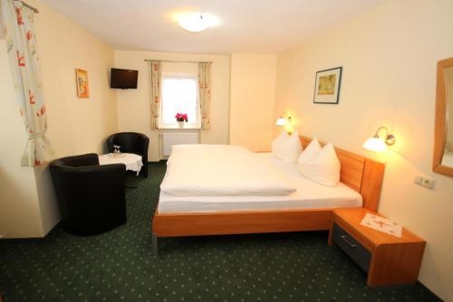 Imagen de la habitación del Hotel Haus Burg Metternich. Foto 10