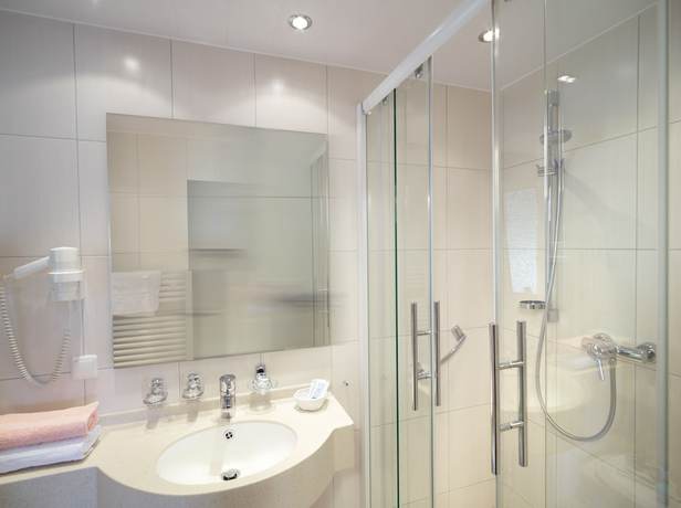 Imagen de la habitación del Hotel Haus Kylltal. Foto 13
