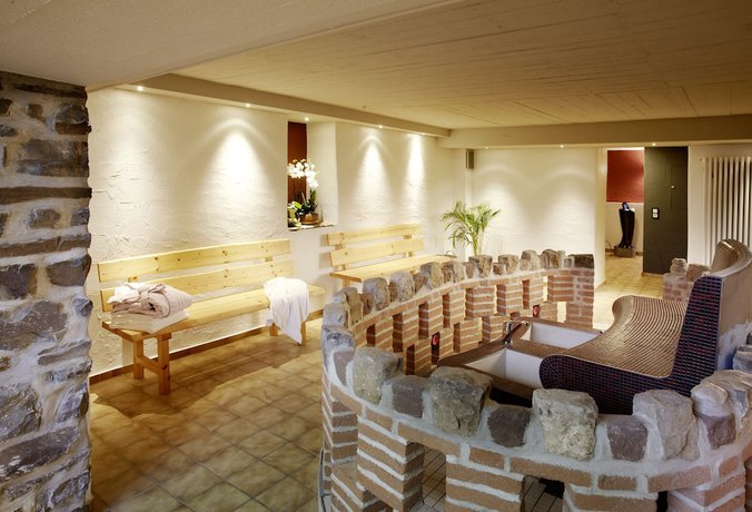 Imagen de la piscina del Hotel Haus Kylltal. Foto 20