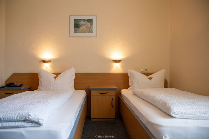 Imagen de la habitación del Hotel Haus Schmidt. Foto 7