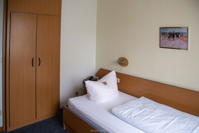Imagen de la habitación del Hotel Haus Schmidt. Foto 11