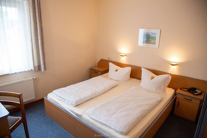 Imagen de la habitación del Hotel Haus Schmidt. Foto 13