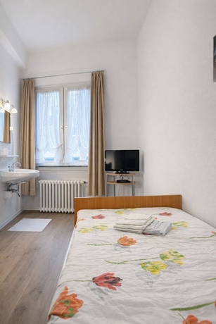 Imagen de la habitación del Hotel Haus Schwan. Foto 6