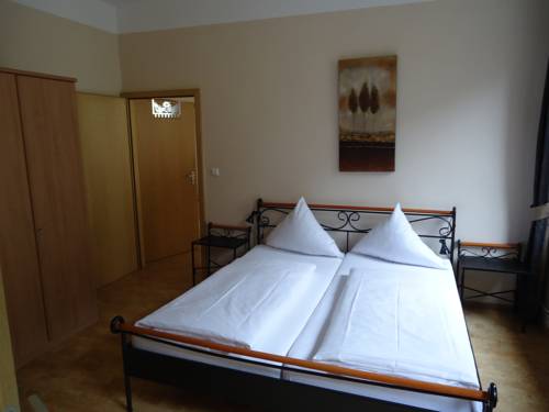 Imagen de la habitación del Hotel Haus Sonnschein. Foto 10