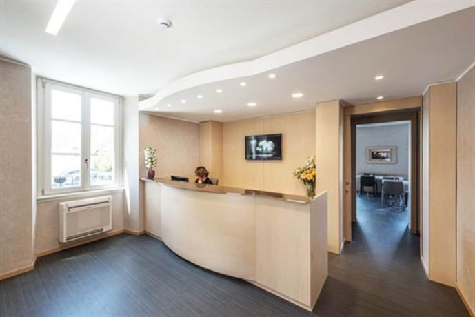 Imagen de los interiores del Hotel Helvetia. Foto 19