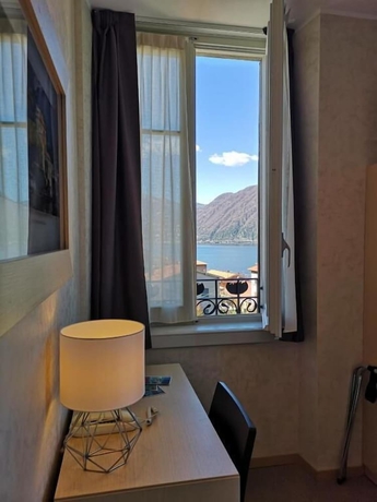 Imagen de la habitación del Hotel Helvetia. Foto 11