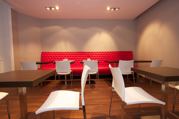 Imagen del bar/restaurante del Hotel Henri Iv. Foto 6