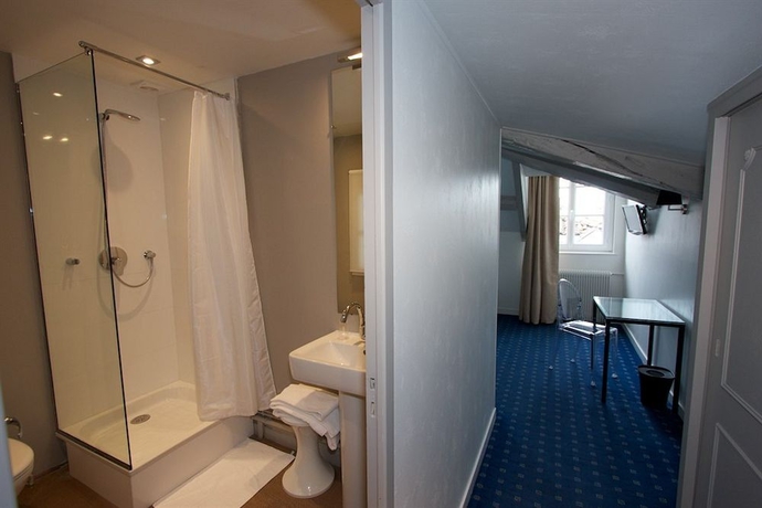 Imagen de la habitación del Hotel Henri Iv. Foto 11