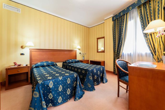 Imagen de la habitación del Hotel Hermitage. Foto 4