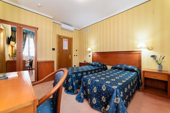 Imagen de la habitación del Hotel Hermitage. Foto 6