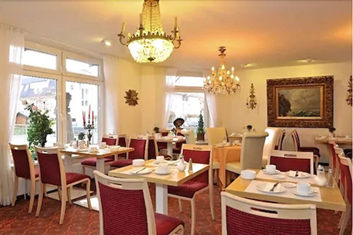 Imagen del bar/restaurante del Hotel Hesse. Foto 3