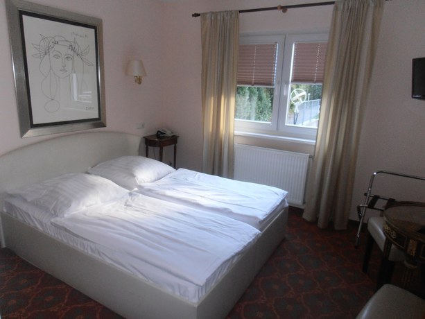 Imagen de la habitación del Hotel Hesse. Foto 9