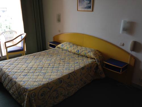 Imagen de la habitación del Hotel Hibiscus, Propriano. Foto 9