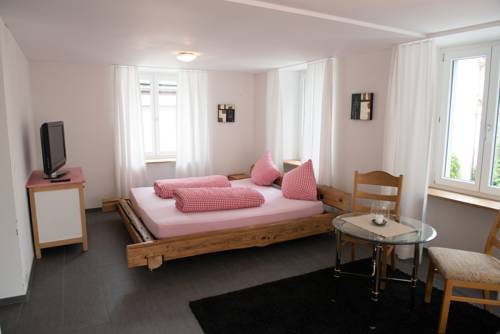 Imagen de la habitación del Hotel Hirschen. Foto 11