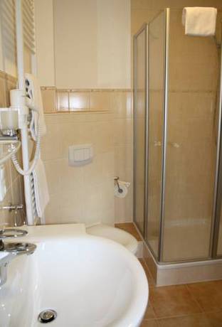 Imagen de la habitación del Hotel Hof T&uuml;tsberg. Foto 12