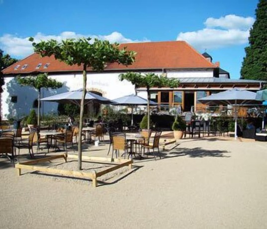 Imagen del bar/restaurante del Hotel Hofgut Imsbach. Foto 2