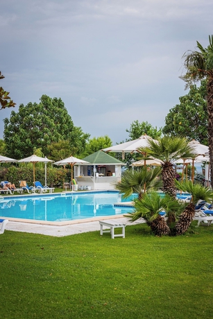Imagen de la piscina del Hotel Holiday, Bolsena. Foto 15