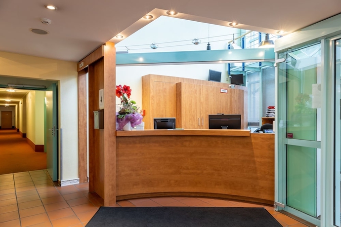 Imagen de los interiores del Hotel Holledau. Foto 18