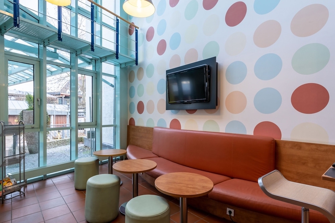Imagen de los interiores del Hotel Holledau. Foto 19
