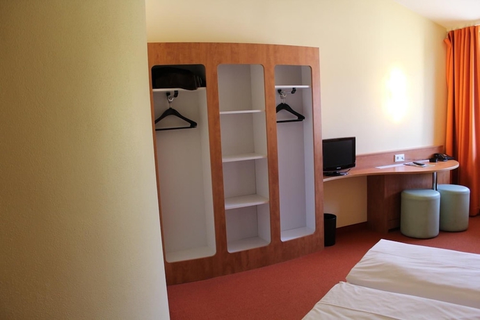 Imagen de la habitación del Hotel Holledau. Foto 15