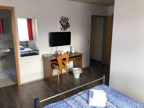 Imagen de la habitación del Hotel Holthausen. Foto 6