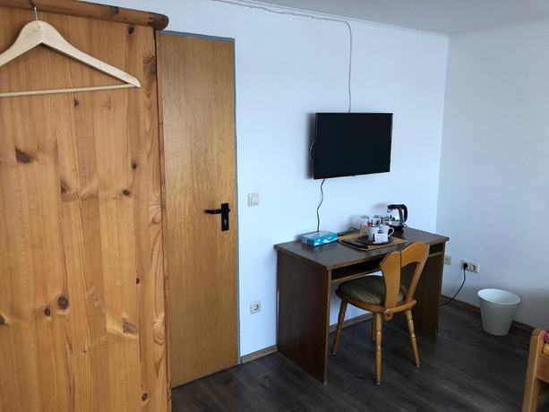 Imagen de la habitación del Hotel Holthausen. Foto 7