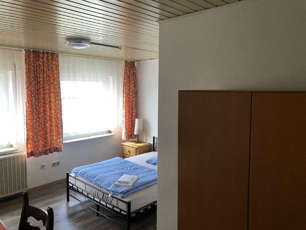 Imagen de la habitación del Hotel Holthausen. Foto 13