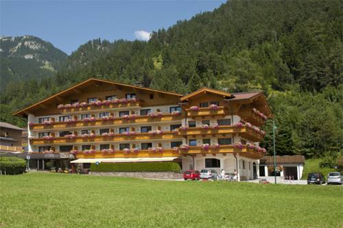 Imagen de la habitación del Hotel Huber Hochland. Foto 2