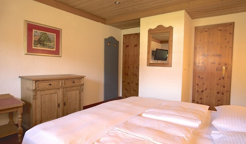 Imagen de la habitación del Hotel Hubertus Schliersee. Foto 11