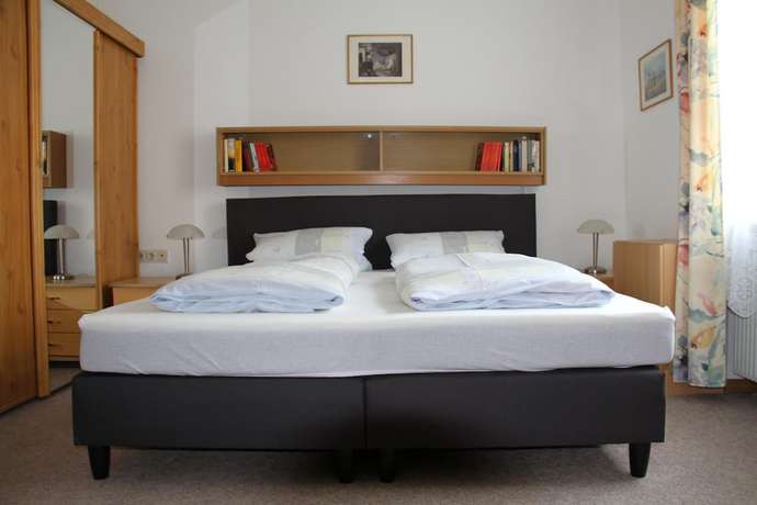 Imagen de la habitación del Hotel Humboldt. Foto 19