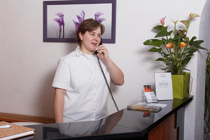Imagen de los interiores del Hotel H&uuml;ttl - Garni. Foto 19