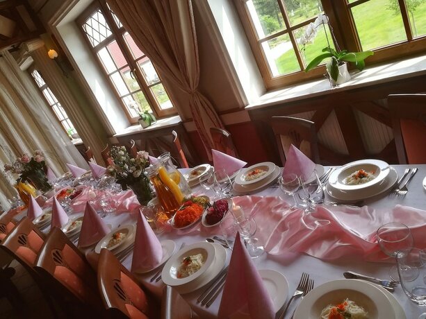 Imagen del bar/restaurante del Hotel I Restauracja Belweder. Foto 9