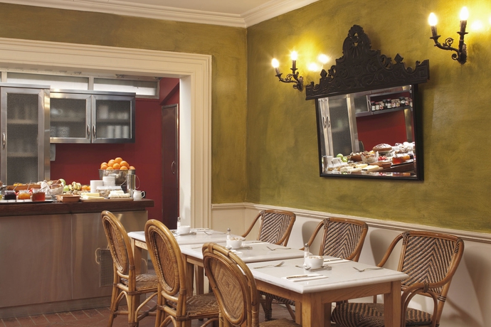 Imagen del bar/restaurante del Hotel Ibrahim Pasha. Foto 4