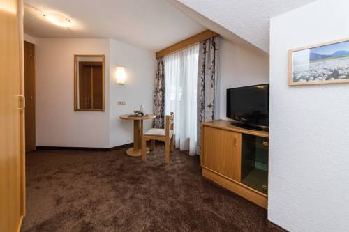 Imagen de la habitación del Hotel Idhof. Foto 10