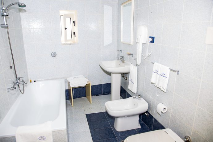 Imagen de la habitación del Hotel Il Gabbiano Palinuro. Foto 4