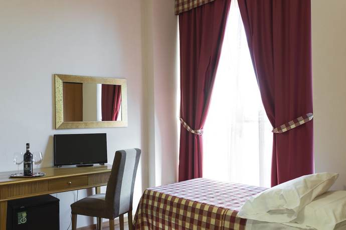 Imagen de la habitación del Hotel Il Giardino. Foto 9