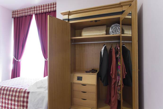 Imagen de la habitación del Hotel Il Giardino. Foto 16